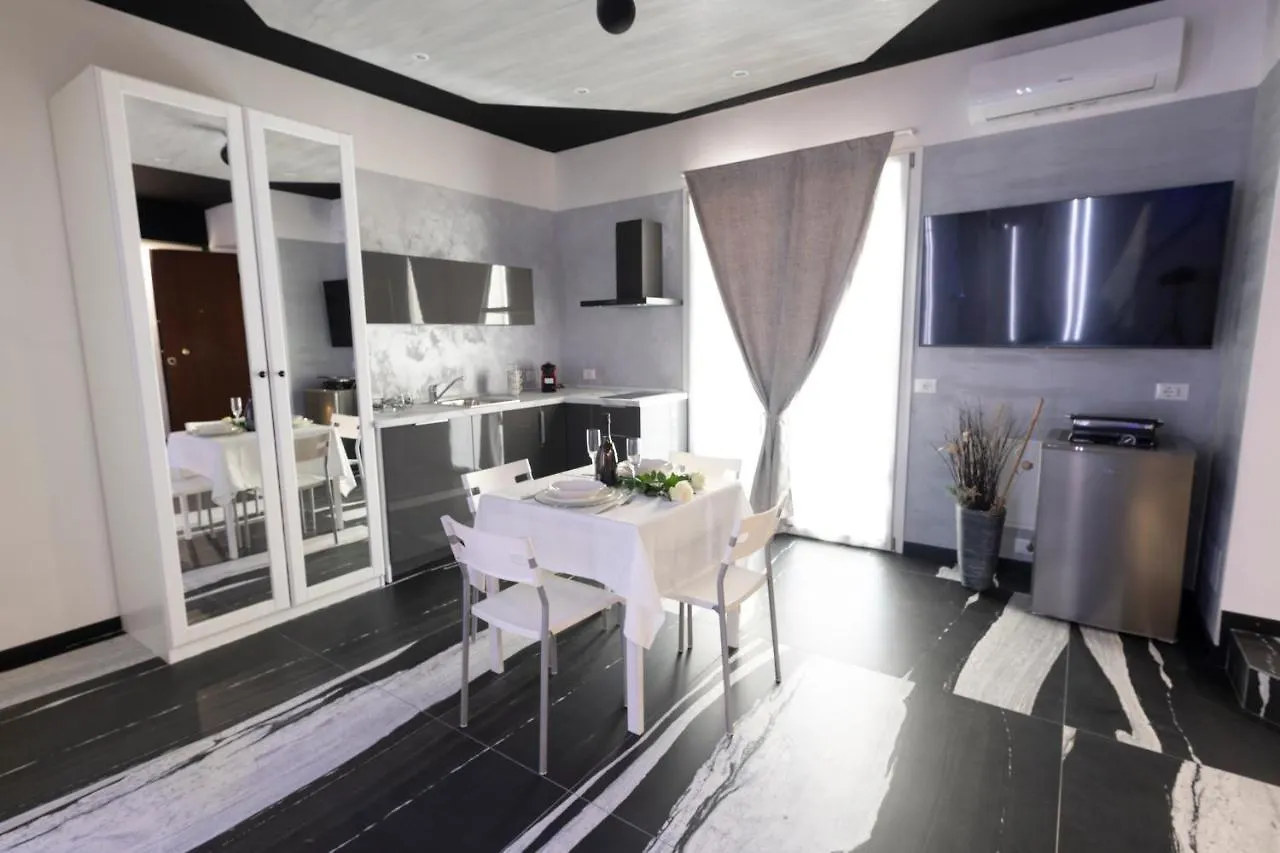 Garda Fantasy Green Jacuzzi Sauna Piscina Desenzano del Garda Apartment
